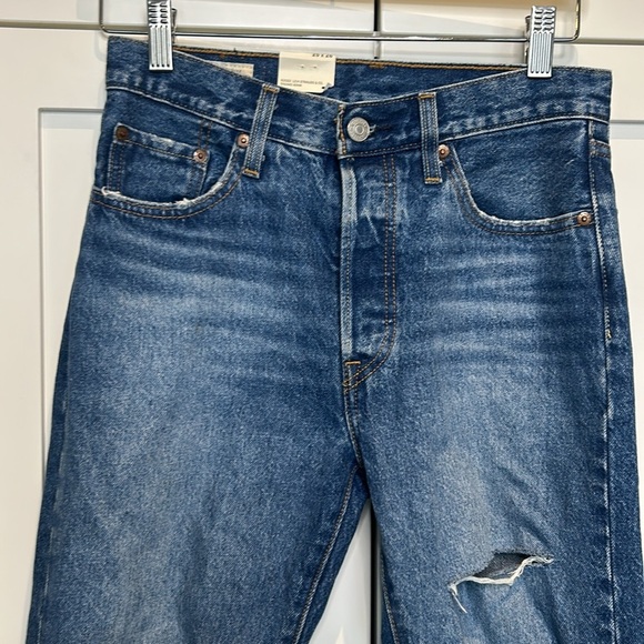 Levi’s 501 Button Fly High Waisted 
Distressed Cropped Jeans Paint Splatter Hem - Picture 5 of 16